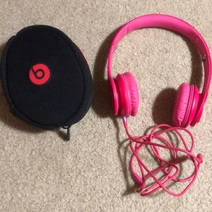 Beats by Dre Solo HD (with wires)